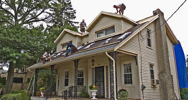 Best Emergency Roof Repair  in Leawood, KS